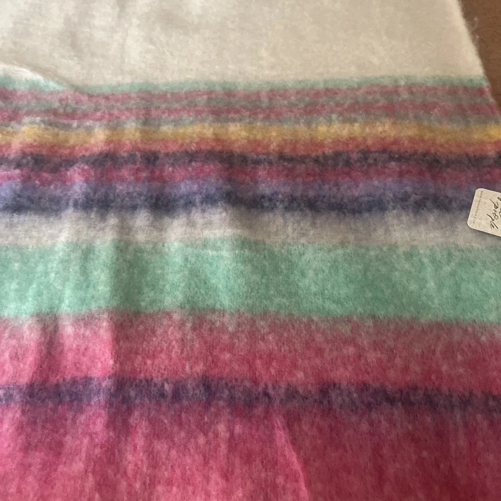FREE PEOPLE Fringe Throw Cozy Blanket Rainbow Cream Ombre Native Stripe 52